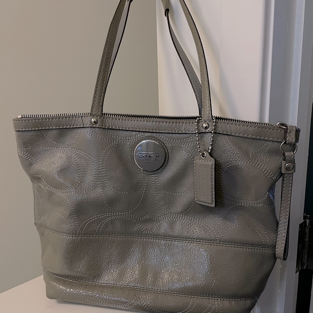 Medium Coach handbag - Picture 2 of 7